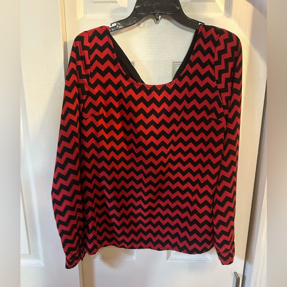Charlotte Russe Red and Black Graphic Blouse